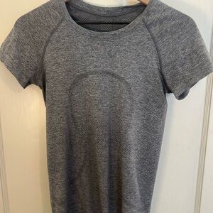 Lululemon Swiftly tech Gray Women's Top